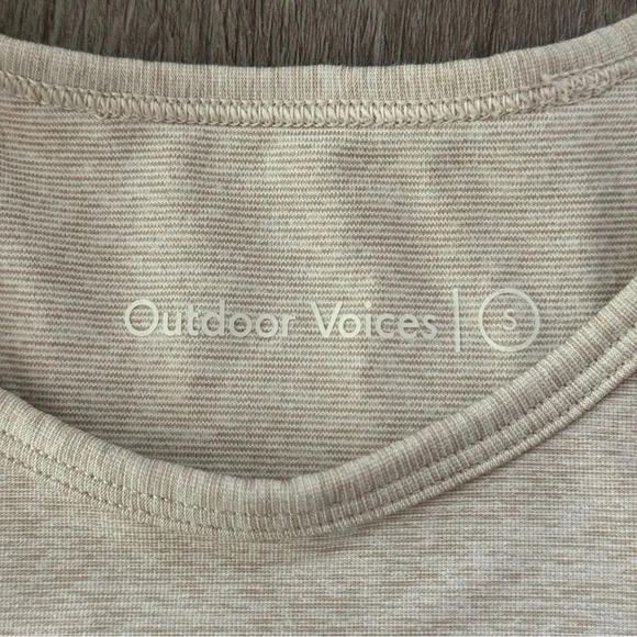 Outdoor Voices cream Athena unlined crop top size S - Picture 2 of 3